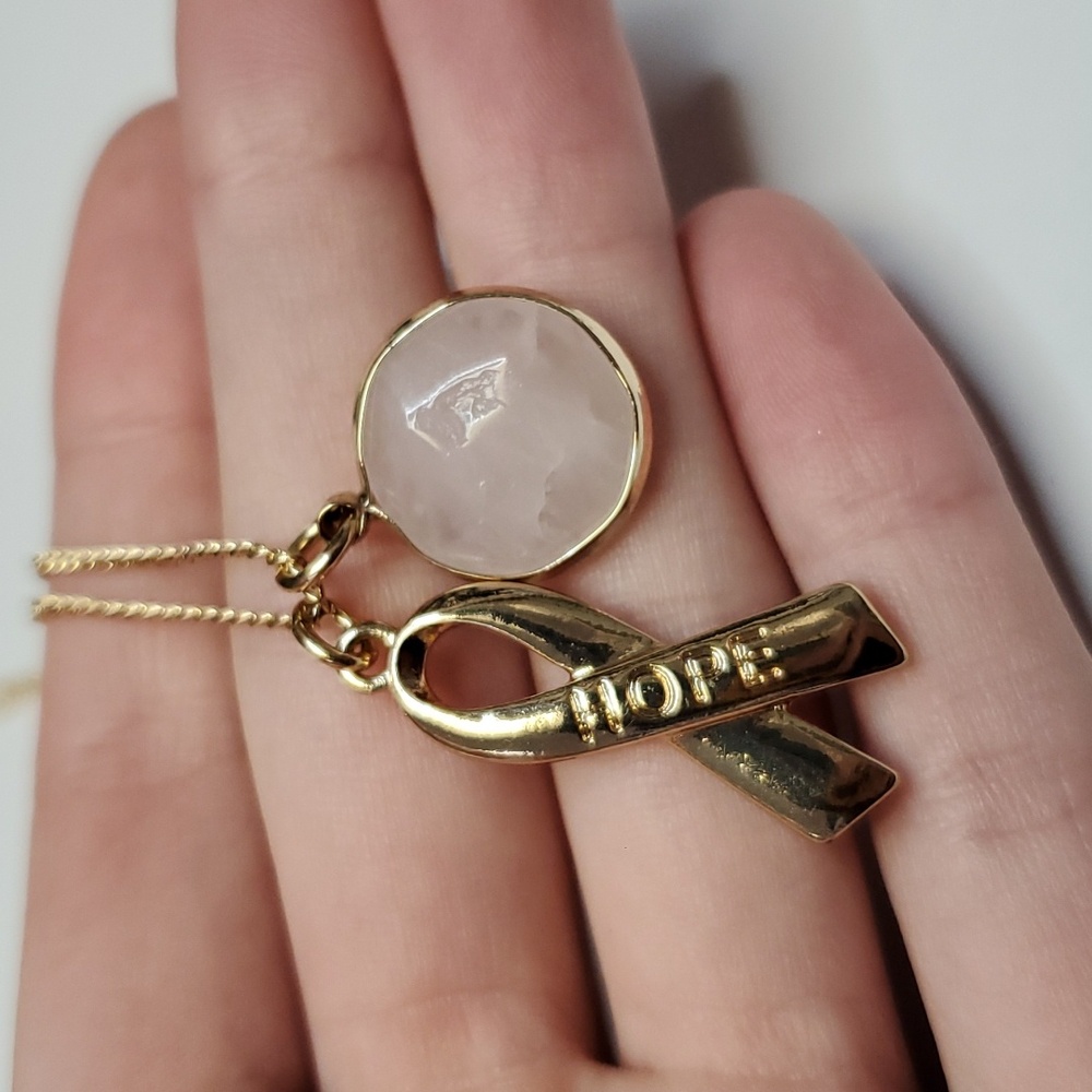 2019 Avon pink hope rose quartz long necklace ~28 inches - Picture 2 of 8